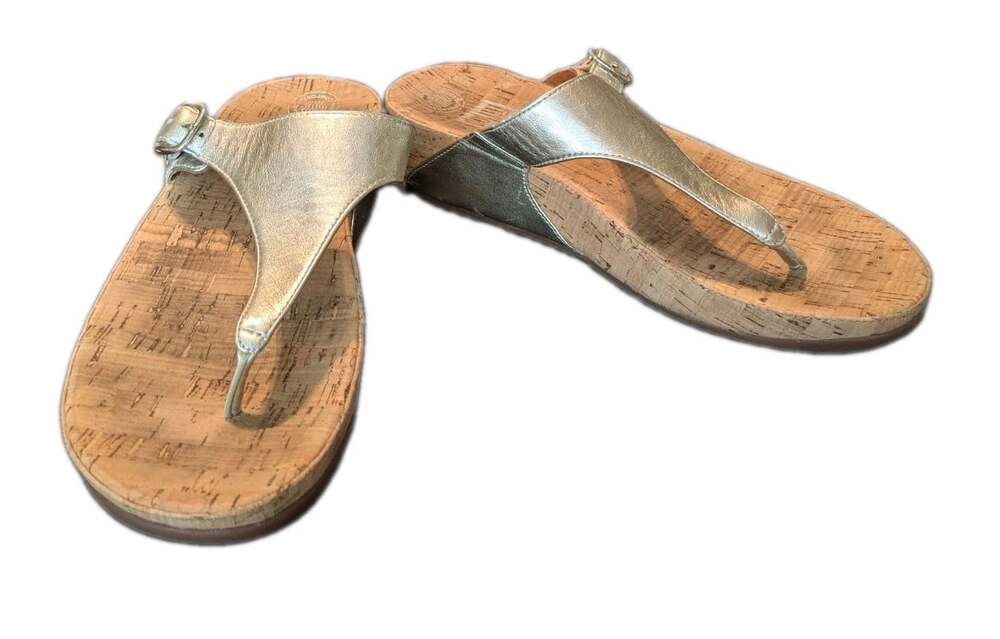 Fitflop The Skinny Sandals Womens Size 9 Gold T Strap Thong Comfort Wedges